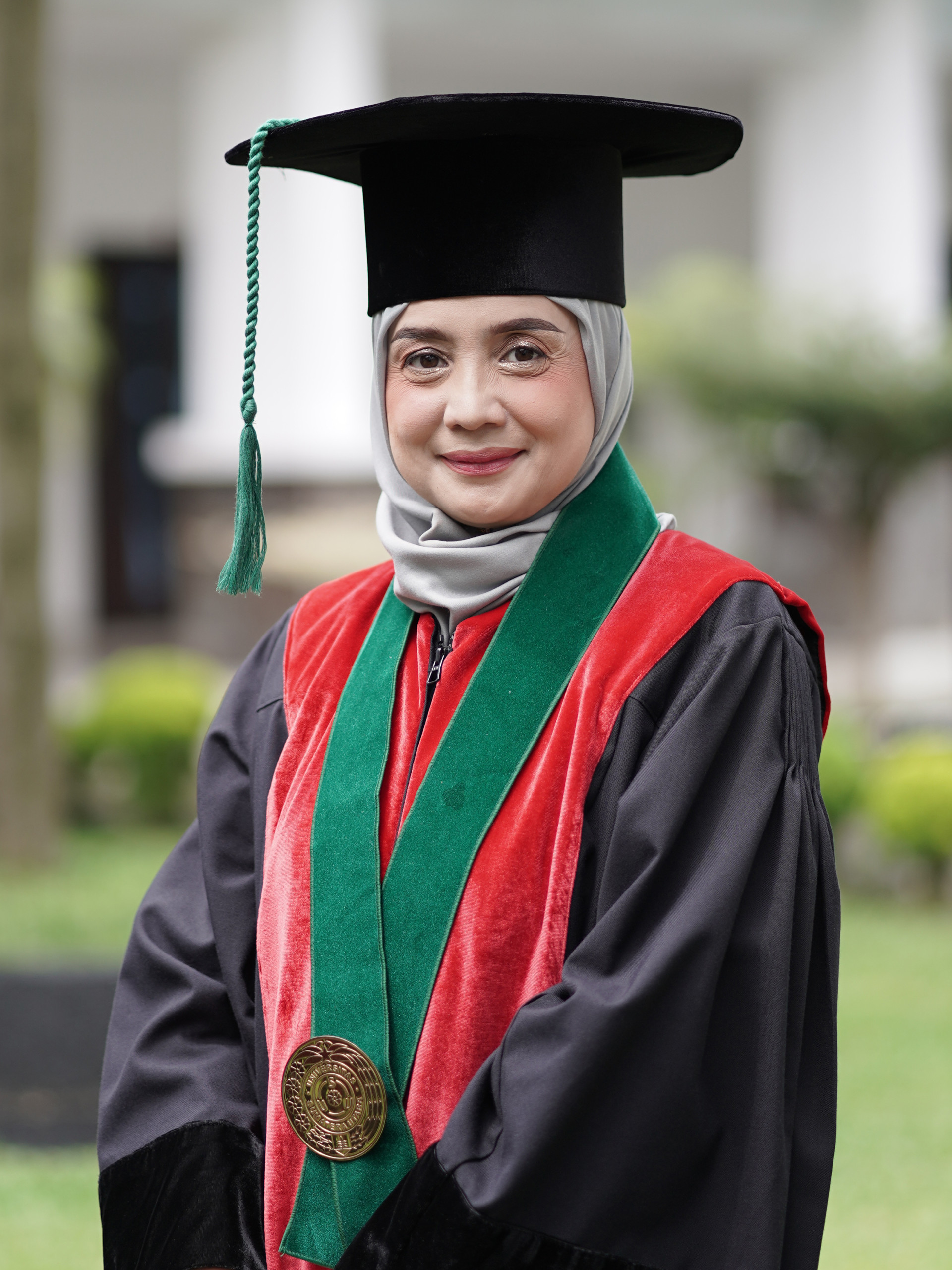Prof. Dr. dr. Dina Keumala Sari, M.Gizi, Sp.GK(K)
